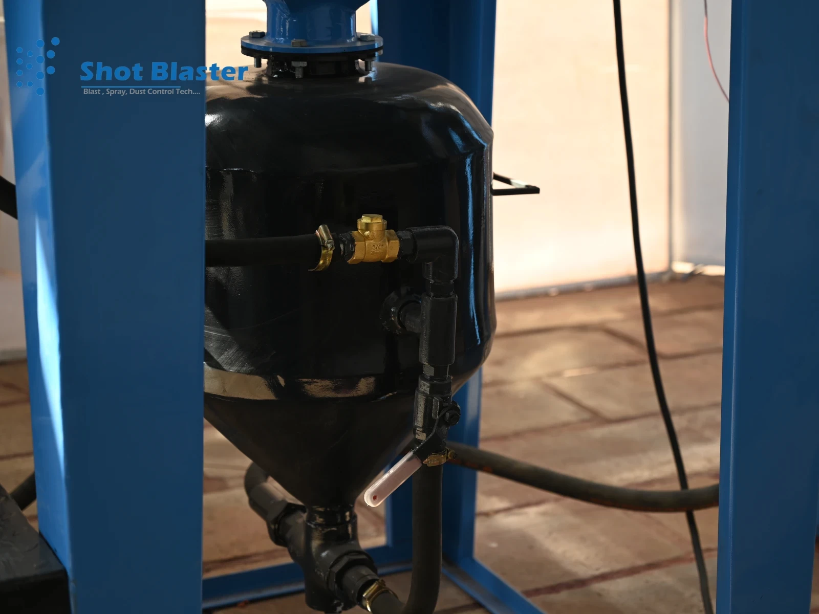 Pressure Blasting Machine